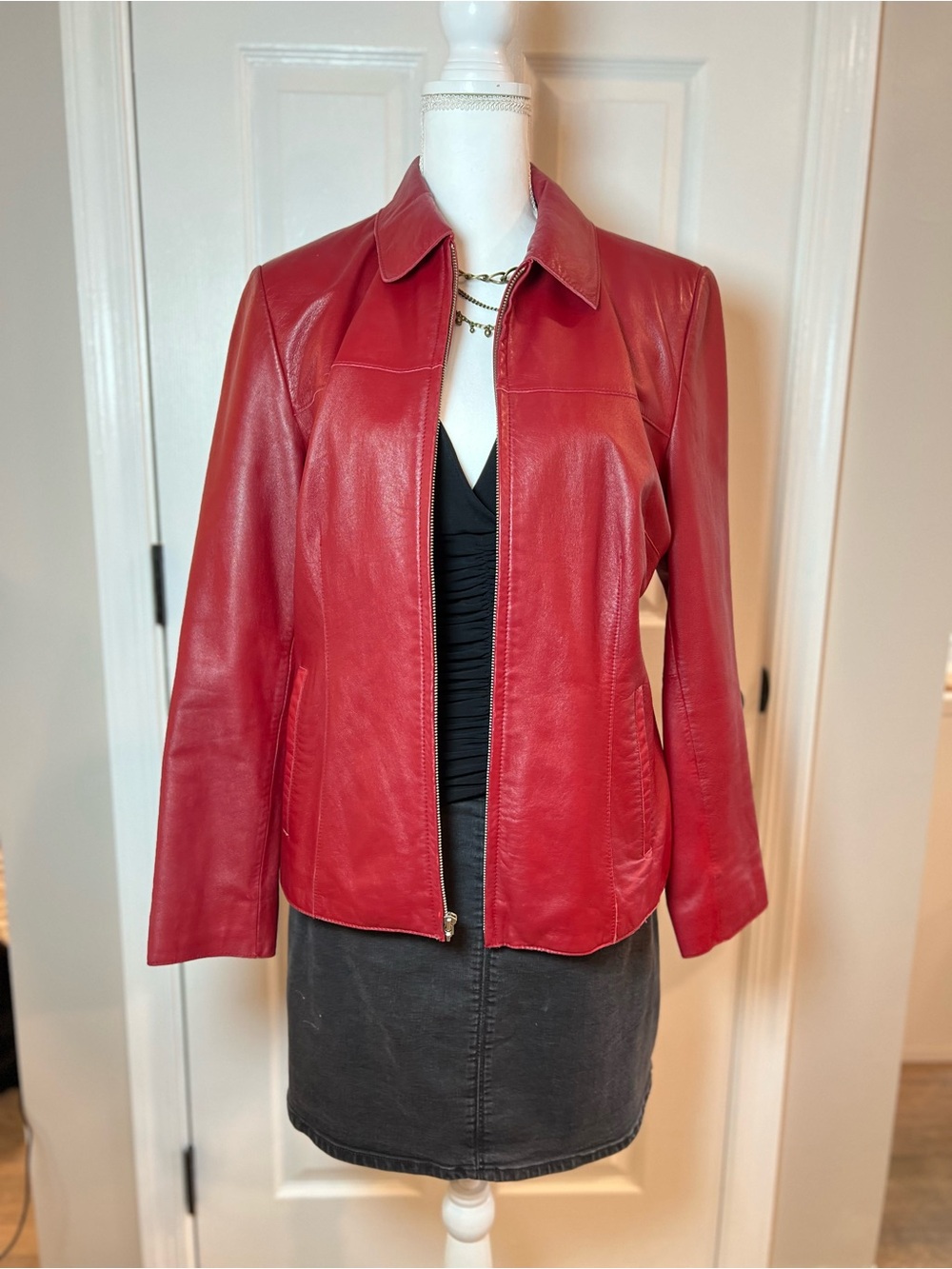 Wilson’s 90s/Y2K Vintage 100% Italian Leather Jacket Cherry Red Moto Classic 🍒